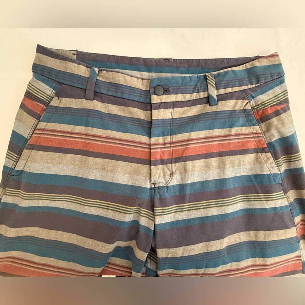Lululemon Shorts Men's Multicolor Gray Striped Chino Casual Performance Size 34 - Picture 3 of 7